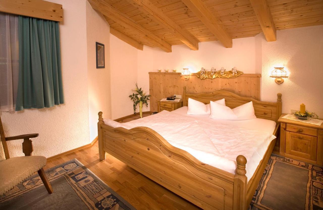 Hotel Ondres'N Hof à Längenfeld Extérieur photo